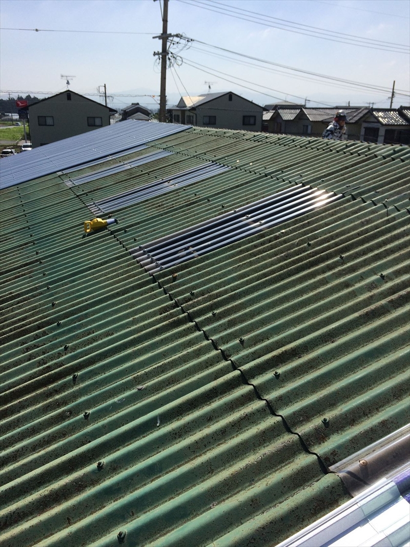 豊川市、某自動車修理工場　スレート屋根カバー工法